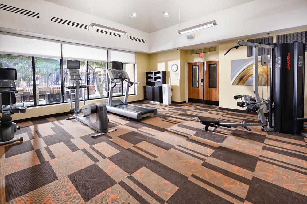 Courtyard By Marriott Dallas Richardson At Spring Valley Екстер'єр фото