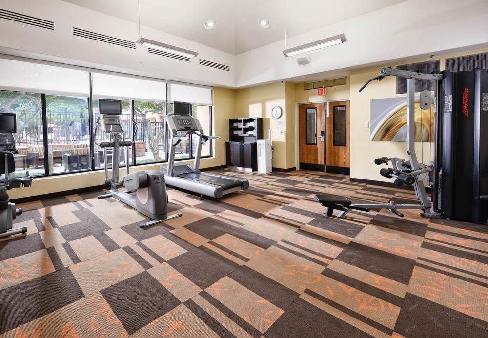 Courtyard By Marriott Dallas Richardson At Spring Valley Екстер'єр фото