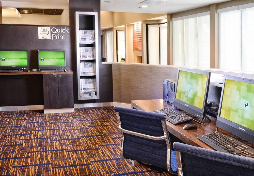 Courtyard By Marriott Dallas Richardson At Spring Valley Екстер'єр фото