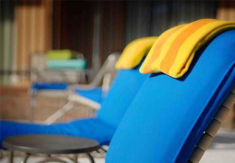 Courtyard By Marriott Dallas Richardson At Spring Valley Екстер'єр фото