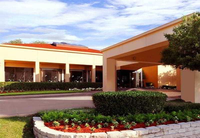 Courtyard By Marriott Dallas Richardson At Spring Valley Екстер'єр фото