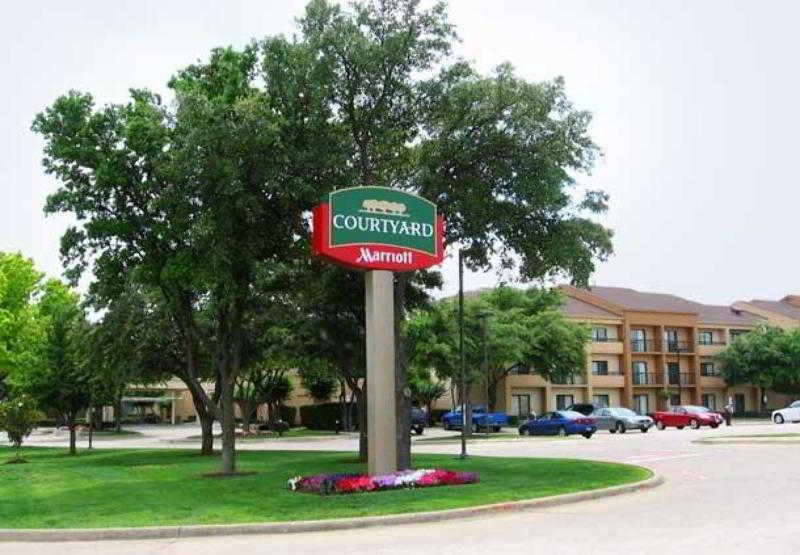 Courtyard By Marriott Dallas Richardson At Spring Valley Екстер'єр фото